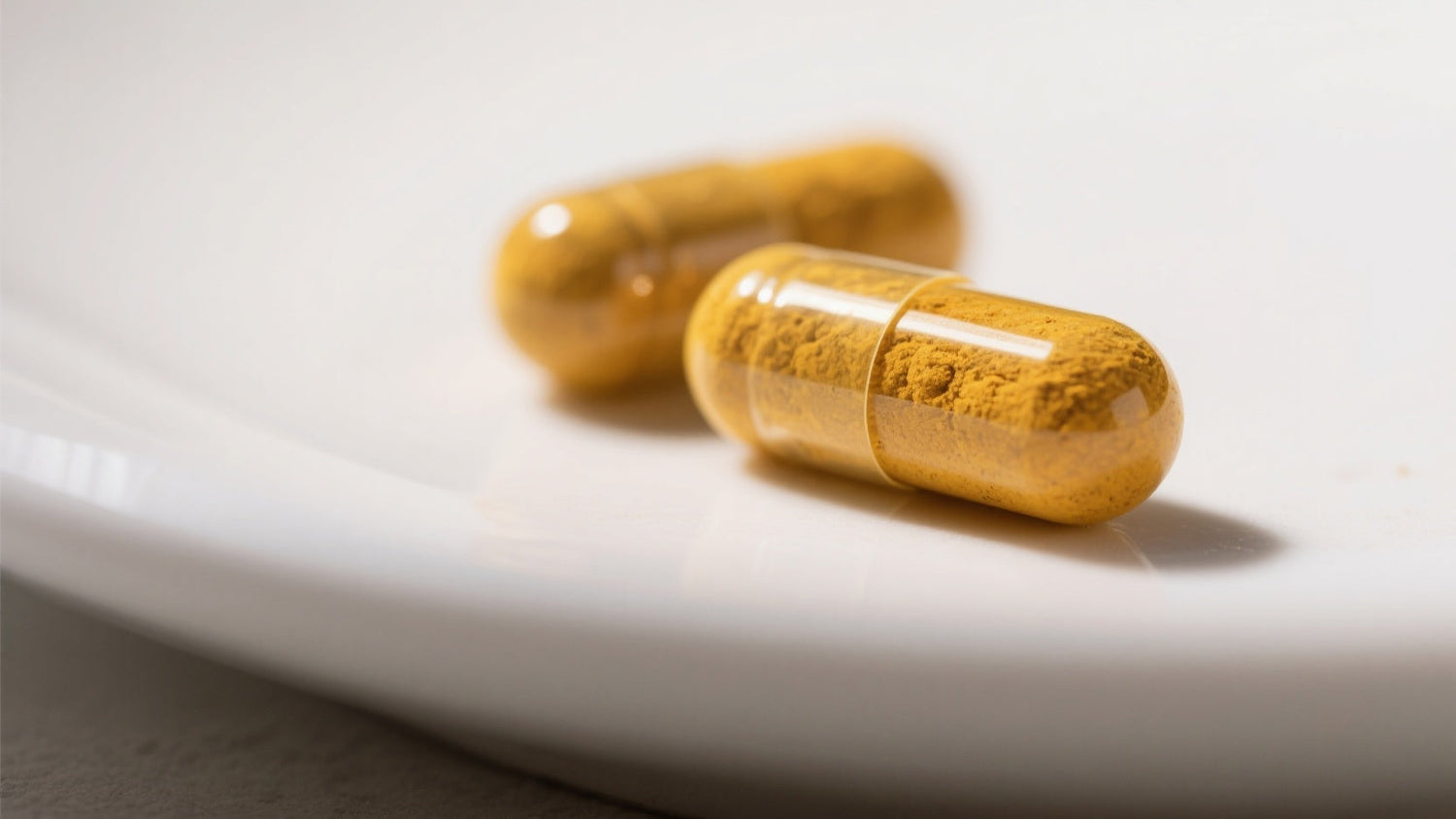 Turmeric Capsules: The Golden Key to Pain-Free Living & Youthful Vitality